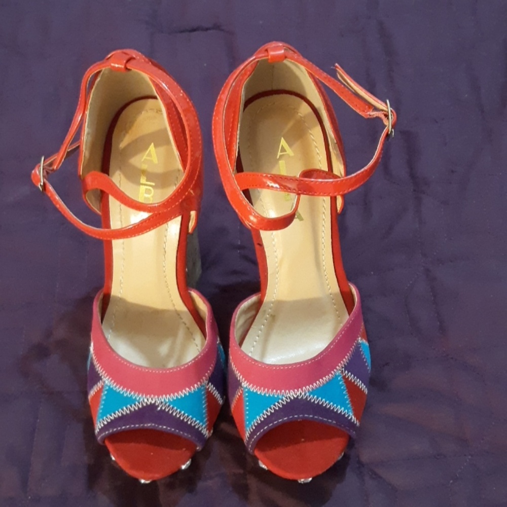 2 pair of heels